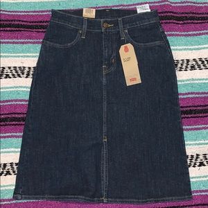 Levi’s A-LINE skirt